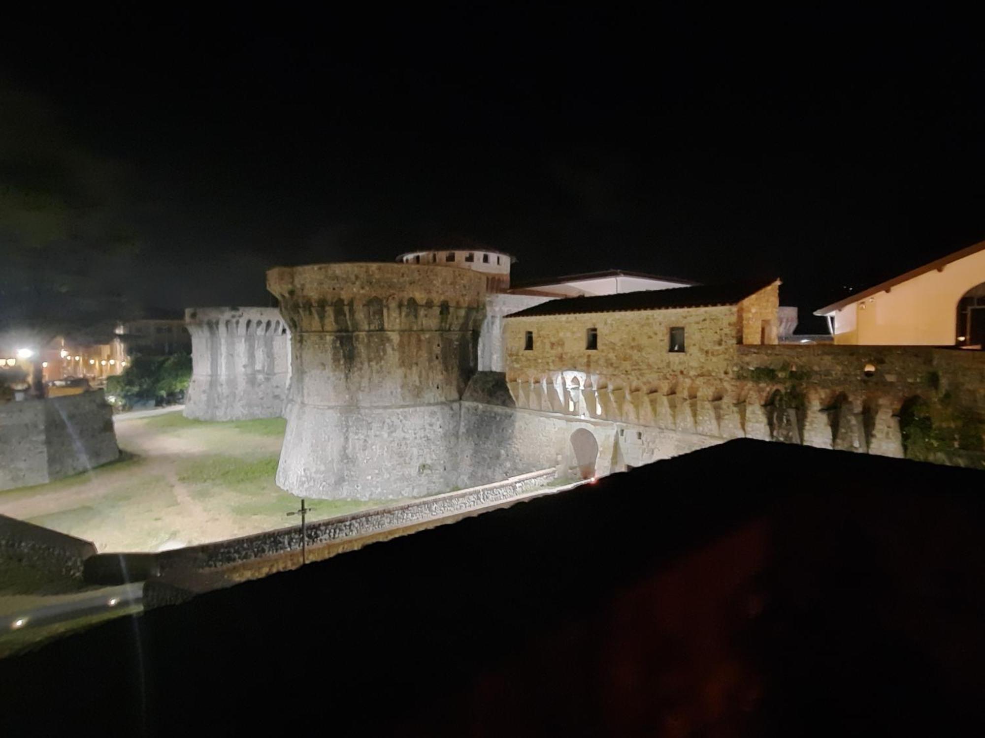 Apartamento Opera Sarzana Exterior foto